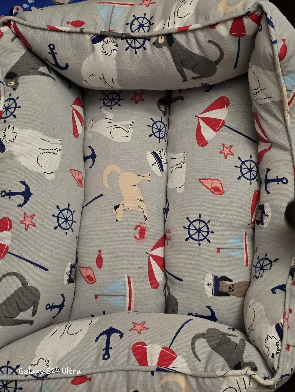 Caribbean Joe Pet Bed NEW